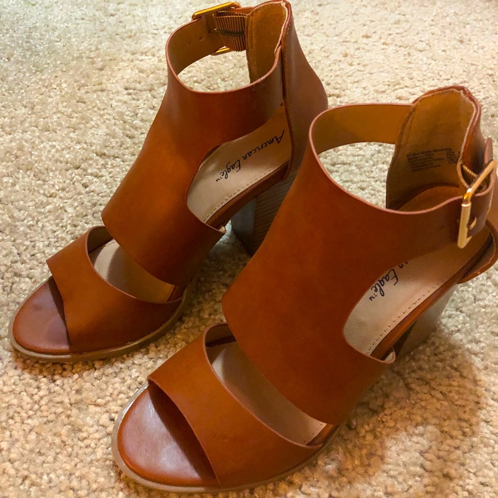 A&E Block Heels